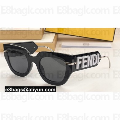 Fendi Fendigraphy Square Sunglasses FE40097l 03 2024