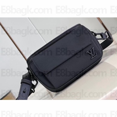 Louis Vuitton Cowhide leather Pilot Wearable Wallet Bag M83563 Black 2024