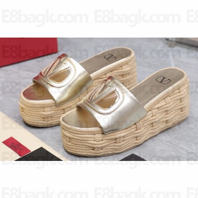 Valentino Heel 8.5cm Platform 5.5cm Vlogo Cut-Out Slide Wedge Sandals Espadrilles in calfskin leather Gold 2024