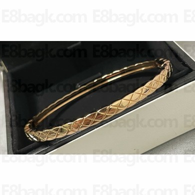 Chanel Coco Crush Bracelet Beige Gold 2024