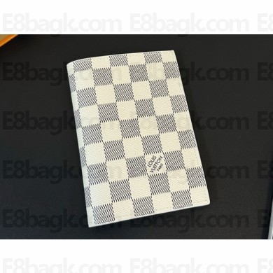 Louis Vuitton Passport Cover 36 2024