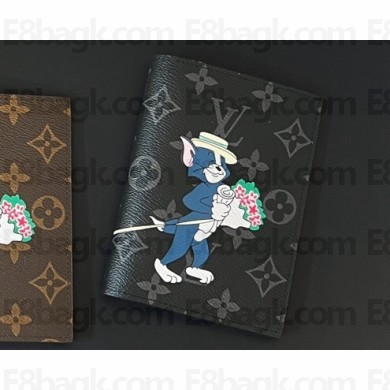 Louis Vuitton Passport Cover 21 2024