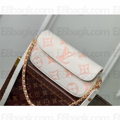 Louis Vuitton Wallet on Chain Ivy Bag M83026 2024