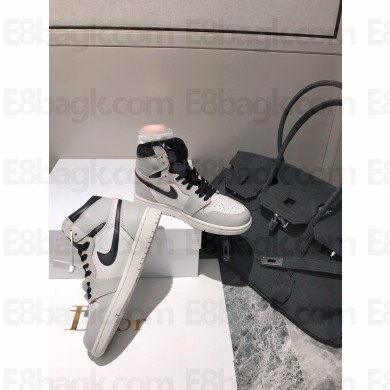 NIKE AIR JORDAN AJ1 BANNE sneakers gray 2020