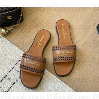 Dior D-Lane Slide Camel Calfskin with Openwork Microcannage Motif 1108-2024