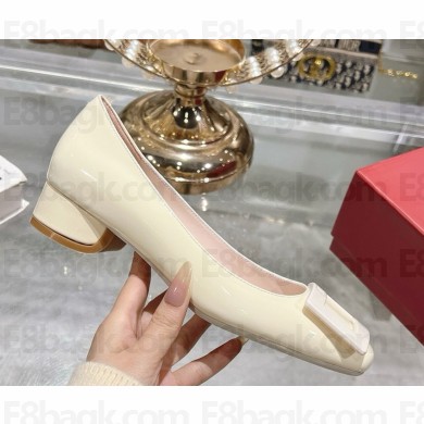 Roger Vivier Pumps in patent leather cream 2025
