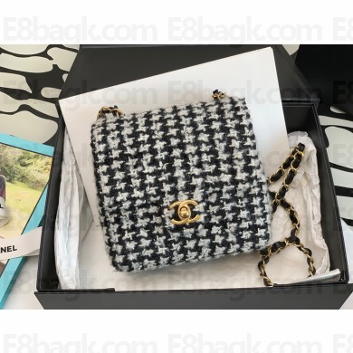 CHANEL Wool Tweed & Gold-Tone Metal Small Flap Bag 2022