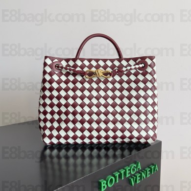 Bottega Veneta Intrecciato leather medium Andiamo top handle Bag barolo / Glacier 2024