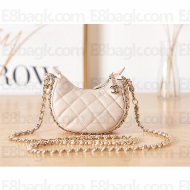 Chanel Lambskin & Shiny Light Gold Metal Clutch with Chain AP3232 white 2023
