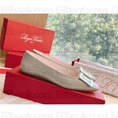 Roger Vivier Trompette Metal Buckle Ballerinas in Patent Leather grey 2023