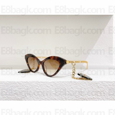 gucci Cat eye sunglasses with heart shaped charms 02 2021