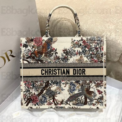 dior Latte Multicolor Dior Jardin d'Hiver Embroidery large book tote 2022