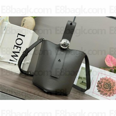 loewe mini Pebble Bucket bag in soft grained calfskin black 2024