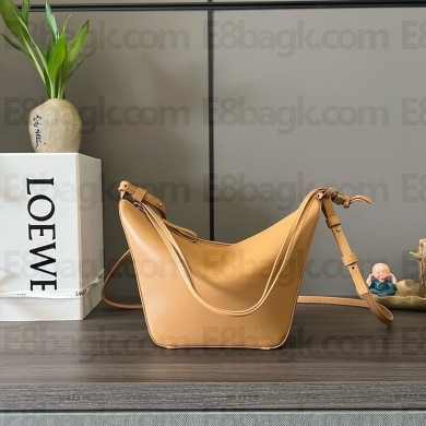 Loewe Mini Hammock Hobo bag in classic calfskin orange 2024