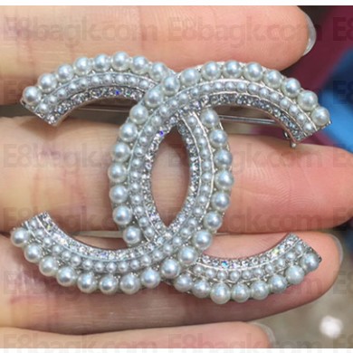 Chanel Brooch 32 2018