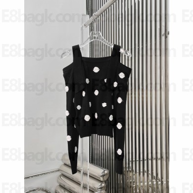 CHANEL black camellias printed sweater 023