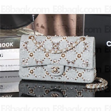 CHANEL PEARLS&BEADS 1112 GRAY TWEED MEDIUM FLAP BAG 2025