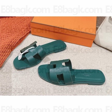 Hermes Oran flat Sandals in swift leather green 2025