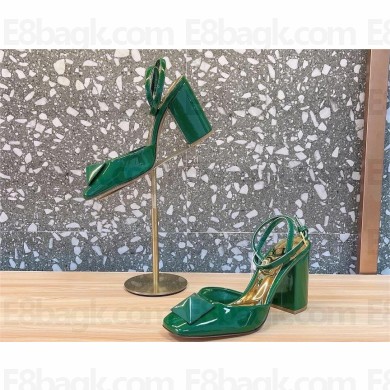 Valentino ONE STUD PATENT LEATHER PUMP WITH MATCHING STUD 90 MM green 2023
