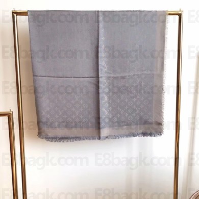 louis vuitton monogram lurex shawl 20