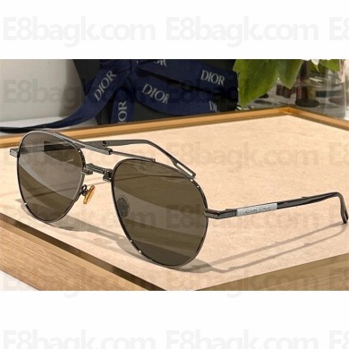 DIOR 90 AIU Sunglasses 03 2025