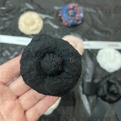 chanel camellia brooch 03 2023