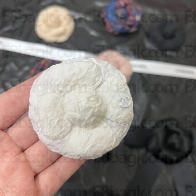 chanel camellia brooch 04 2023