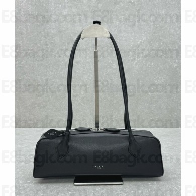 Alaia Le Tecket Medium Leather Shoulder bag in black 2024