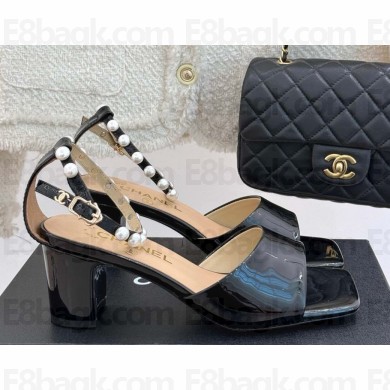 Chanel patent lambskin sandals with Pearl decoration black 2025