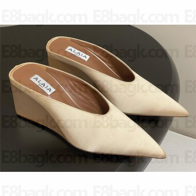 Alaïa Cube 7.5cm satin wedge mules beige 2025