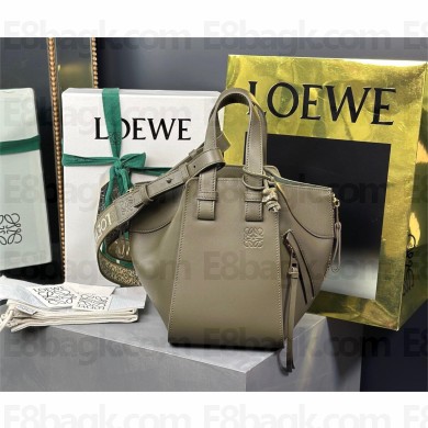 LOEWE Compact Hammock in satin calfskin TEA DUST GLAZE 2023