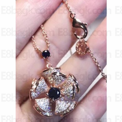 Bvlgari Diva's Dream Blooming Necklace 350783 Gold 2018