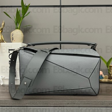 Loewe Large Puzzle Bag in grained calfskin Asphalt Grey 