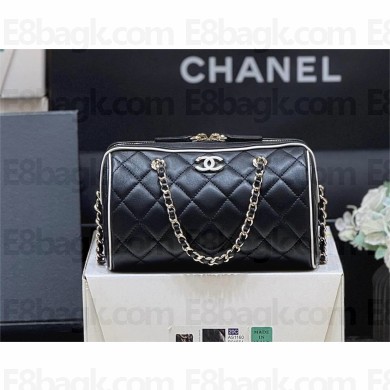 CHANEL Clutch with Chain IN LAMBSKIN AP4515 Black 2025(original quality)