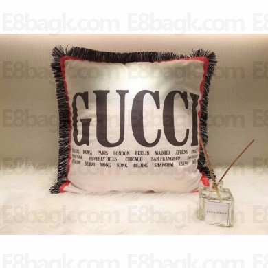 GUCCI SILK PILLOW 02