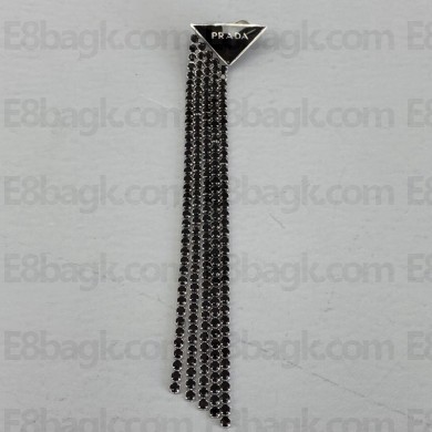 Prada Triangle logo Tassel ear clip Pe006