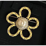 Chanel Brooch 58 2018
