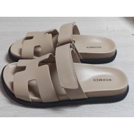 Hermes Chypre sandals in calfskin beige esquisse 2024