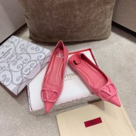 Valentino Calfskin Flat shoes in pink  Vs037