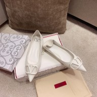Valentino Calfskin Flat shoes in white  Vs036