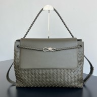Bottega Veneta large Andiamo Messenger bag kaki 2025