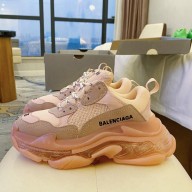 Balenciaga Triple-S  Clunky sneaker  Bs086