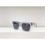 FENDI sunglasses FE40101I-05 2024