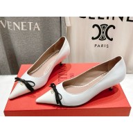 Valentino Garavani  Calfskin and Patent leather pumps with bow white heel 4cm 2025