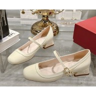Roger Vivier Très Vivier Mary Janes in patent leather white 2025