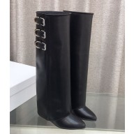 Givenchy Bottes Shark Lock Buckles en cuir noir 1105-2024