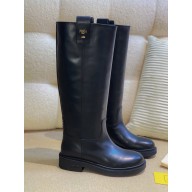 Fendi women's Filo black leather boots 2024