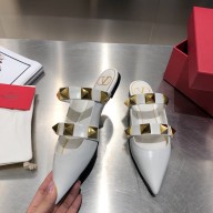 VALENTINO GARAVANI Roman Stud Flat Mule in calfskin white 2020