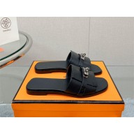 Hermes Giulia FLAT sandal in calfskin black 2023