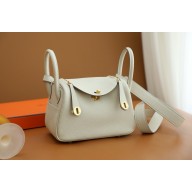 Hermes Mini Lindy 19cm Bag in original togo leather carie with gold hardware(handmade)